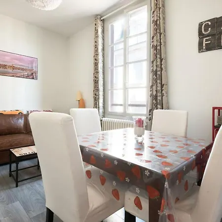 Appartement Maison De Ville Centre La Rochelle *